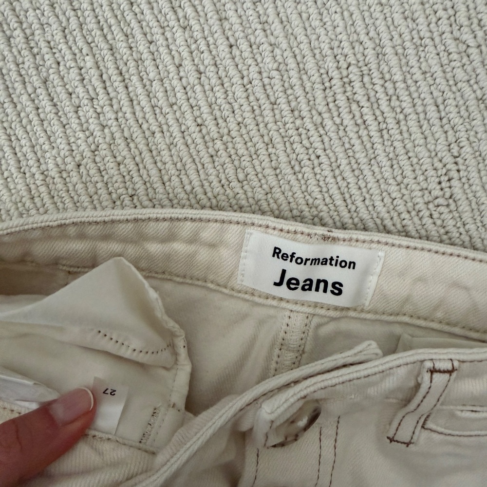 Reformation Lexi High Rise Wide Leg Jeans Ivory - Size 27 - Picture 3 of 4